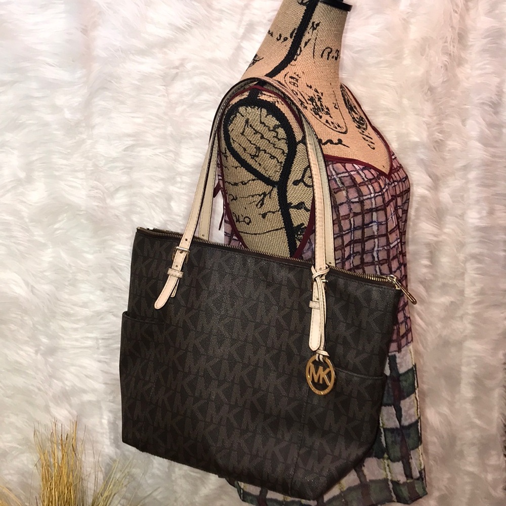 Michael Kors Ladies handbag - Picture 2 of 6